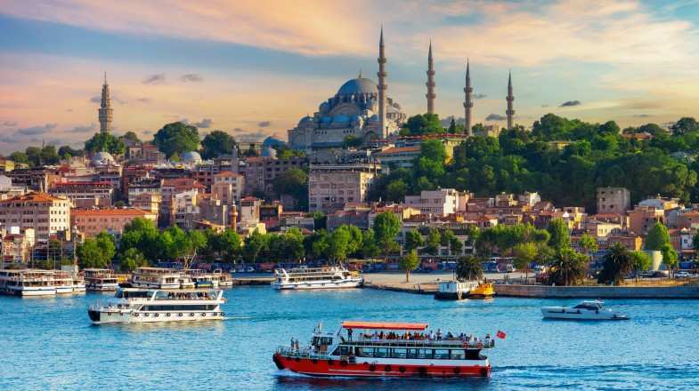 Include trips to Hagia Sophia and the Bosporus cruise in your Turkey itinerary.