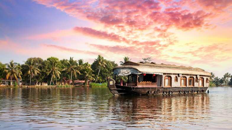 With swaying palm trees, sandy beaches and tropical breeze, Kerala’s narrow coastal strip, and layered landscape has made it one of the destinations to be at.