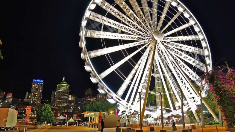 16 Things to do in Brisbane - ride the Ferris Wheel