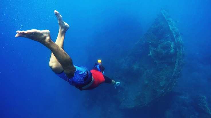 Diving in Indonesia is a fun activity that you cannot miss.