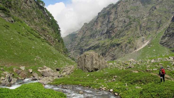 Famed for spectacular Himalayan landscapes, stunning mountain scenery and manageable walking, Hampta Pass Trek is a great option for all hikers.