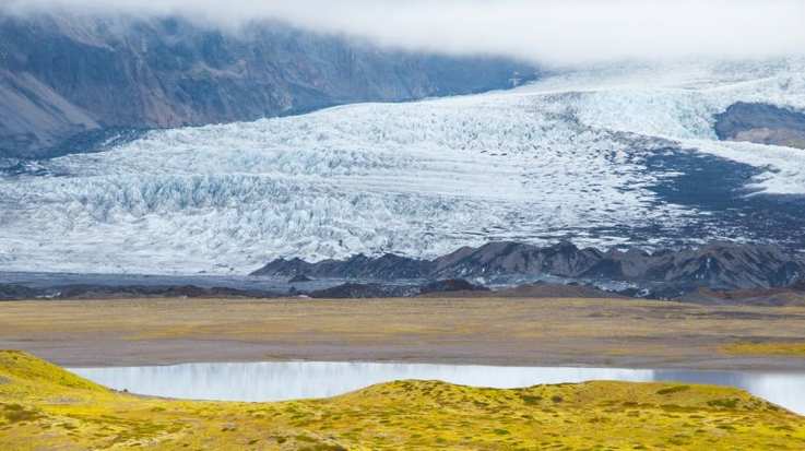 A scenic view of Vatnajokull national park in Iceland.