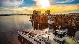 Norway in May: Midnight Sun and Warm Weather