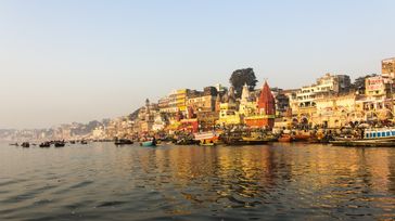 5 Things to do in Varanasi: A Travel Guide to the Holy City