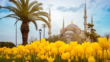 Turkey in April: Weather, Tips & Festivities