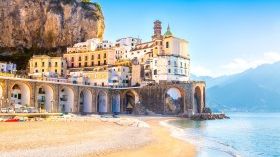 Explore the Seaside Towns in Amalfi Coast