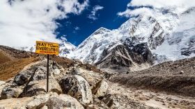 Follow Trekking Trails to Everest Base Camp