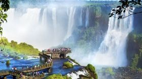 Explore the Breathtaking Iguazu Falls