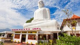 Explore the Spiritual Importance of Kandy