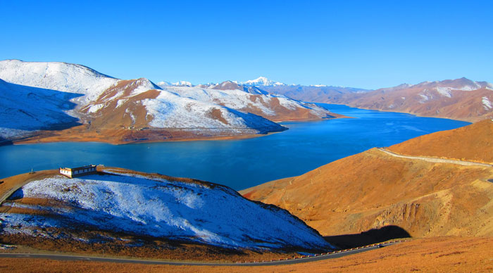 The Holy Lake of Tibet - Yamdrok Yumtso Lake